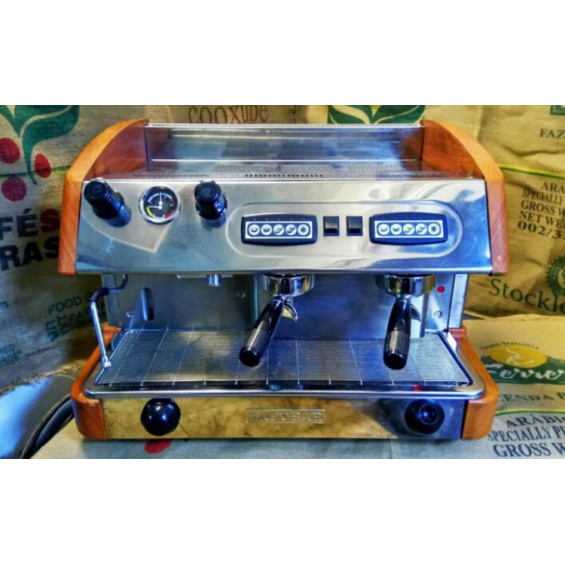 Кофемашина Модель: Italia Excobar 1000 2G